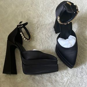 Pumps platform heels from 2023 collection
